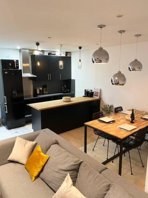 Superbe Appartement Batignolles ปารีส ภายนอก รูปภาพ